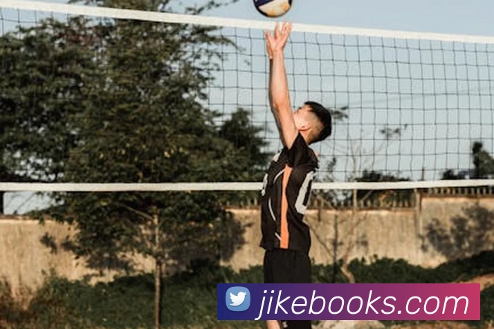 科比篮球技巧教学:后仰跳投与 footwork 详解